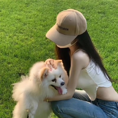 红衣小女孩